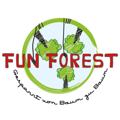 Logo Fun Forest gespannt von Baum zu Baum